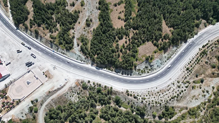sivasta dev proje hayata geciyor kis kabusu bitiyor ic anadolu ve karadenizi birbirine baglayacak 2bs53TDF