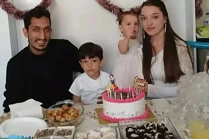 Son imgeleri ortaya çıktı: Eyüpsultan'da zehirlenme kuşkusuyla hastaneye kaldırılan iki kardeş hayatını kaybetti 1 son imgeleri ortaya cikti eyupsultanda zehirlenme kuskusuyla hastaneye kaldirilan iki kardes hayatini kaybetti 0 kusj3g1y