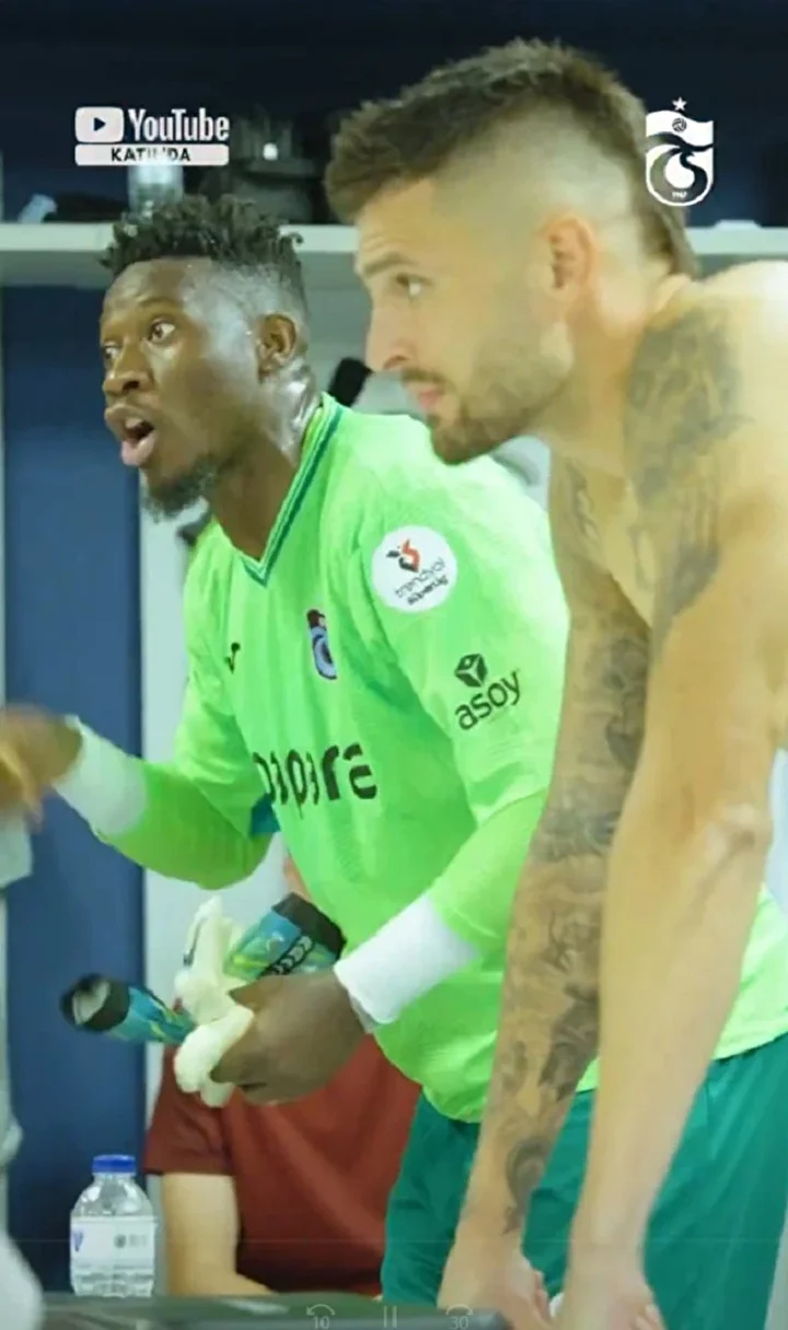 Soyunma odasındaki imgeler paylaşıldı: Trabzonspor taraftarından Onana'ya büyük alkış 3 soyunma odasindaki imgeler paylasildi trabzonspor taraftarindan onanaya buyuk alkis 2 WsZKp7SO