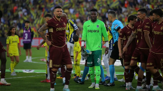 Soyunma odasındaki imgeler paylaşıldı: Trabzonspor taraftarından Onana’ya büyük alkış soyunma odasindaki imgeler paylasildi trabzonspor taraftarindan onanaya buyuk alkis jktu6PNO.webp