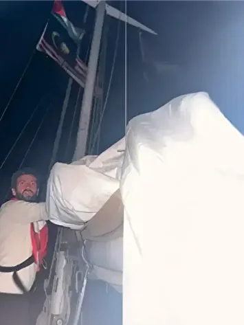 sumud filosuna dronlu akin bomba atip gemilere ziyan verdiler 0 h1YRpsJa