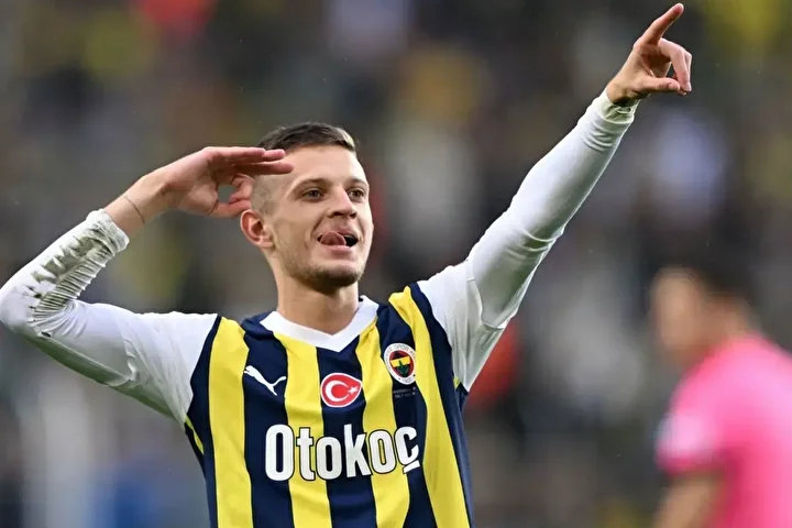 szymanskinin menajerinden ayrilik itirafi jose mourinho devreye girdi 5 EOlBAGne