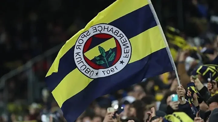 taraftarlar fenerbahceli oyuncunun transferi icin bagis kampanyasi baslatti ne olursa olsun alin 0 F6CkLsdX