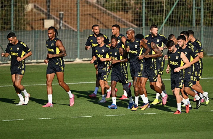 tedesco birinci idmandan 2 kisiyi gonderme karari verdi fenerbahcede ayrilik onaylandi 2 G8OAQVTW