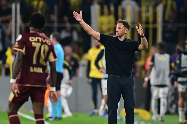 Tedesco farkını ortaya koydu: Fenerbahçe yeni dönemde bunu yapan tek grup oldu! 3 tedesco farkini ortaya koydu fenerbahce yeni donemde bunu yapan tek grup oldu 2 87c7riqE