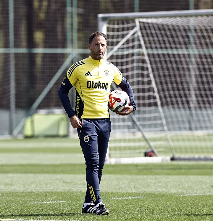 Tedesco farkını ortaya koydu: Fenerbahçe yeni dönemde bunu yapan tek grup oldu! 5 tedesco farkini ortaya koydu fenerbahce yeni donemde bunu yapan tek grup oldu 4 8EfrnqEt