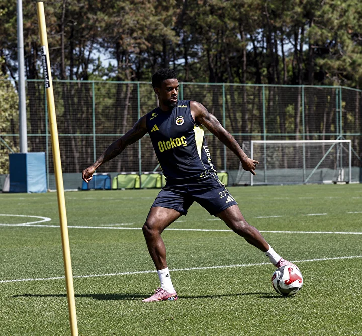 tedescoyu sevindiren haber fenerbahceli yildiz gruba geri dondu 3