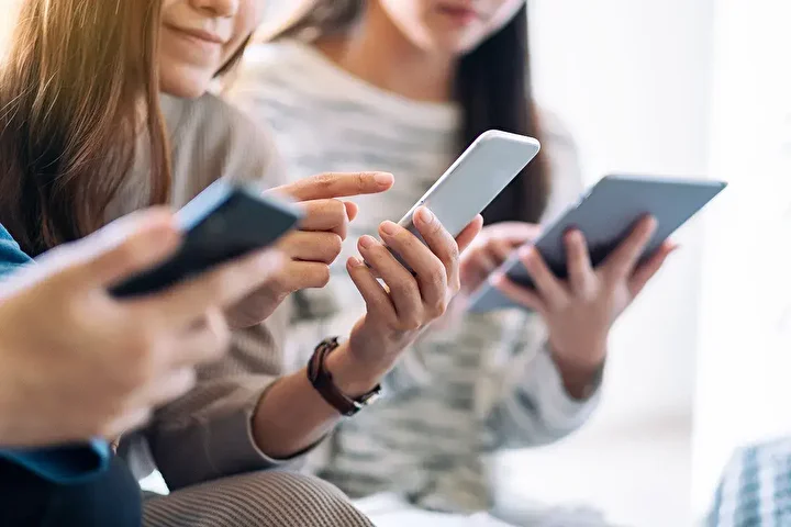 Telefon başında en çok vakit geçiren ülkeler açıklandı: Bakın Türkiye kaçıncı sırada 3 telefon basinda en cok vakit geciren ulkeler aciklandi bakin turkiye kacinci sirada 2 zuGBDUY7