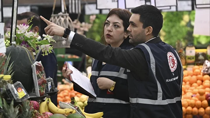 ticaret bakanligi ekipleri istanbulda market restoran ve kafe kontrollerini surduruyor 1 iq3bW69w