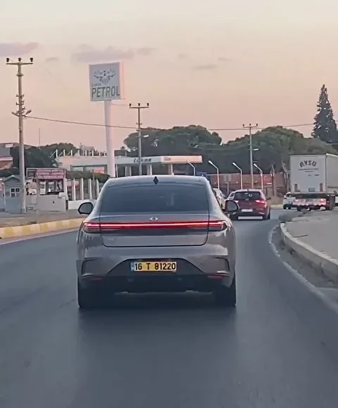 toggun yeni sedan modeli t10f ayvalikta seyir halinde goruntulendi 0 ImrbDGRf
