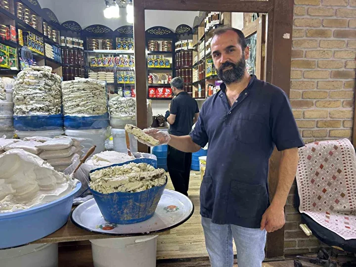topraga gomuluyor bir yil sonra cikarilinca kiymeti artiyor fiyatlar 300 liradan 500 liraya firladi n87Oeamz