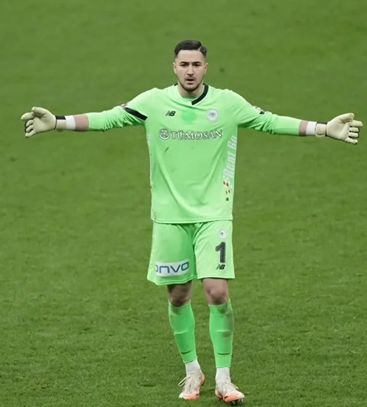 Trabzonspor'un görüştüğü kaleci ortaya çıktı 4 trabzonsporun gorustugu kaleci ortaya cikti 3 3XYKCVZA