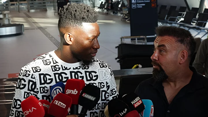 Trabzonspor'un yeni kalecisi Onana Donnarumma'yı ikiye katladı! Toplumsal medyada fark attı 3 trabzonsporun yeni kalecisi onana donnarummayi ikiye katladi toplumsal medyada fark atti 2 PhGuRjiO