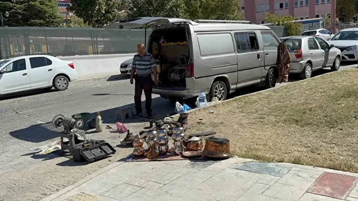 Trakya’da 30 yıldır mahalle mahalle dolaşarak kalaycılık yapıyorlar 6 trakyada 30 yildir mahalle mahalle dolasarak kalaycilik yapiyorlar 5 QYPbuwlY