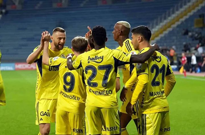 TRT 1 CANLI İZLE: Dinamo Zagreb Fenerbahçe maçı TRT 1 Alışılmış şifresiz canlı yayını izle! Maç kaç kaç? İşte canlı yayın ayrıntıları 1 trt 1 canli izle dinamo zagreb fenerbahce maci trt 1 alisilmis sifresiz canli yayini HX3ACjyU