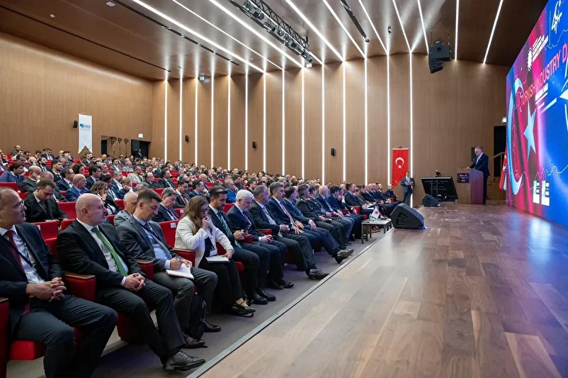 turk sanayi gununde nato ajanslariyla stratejik bulusma 1 NMIk5K4q