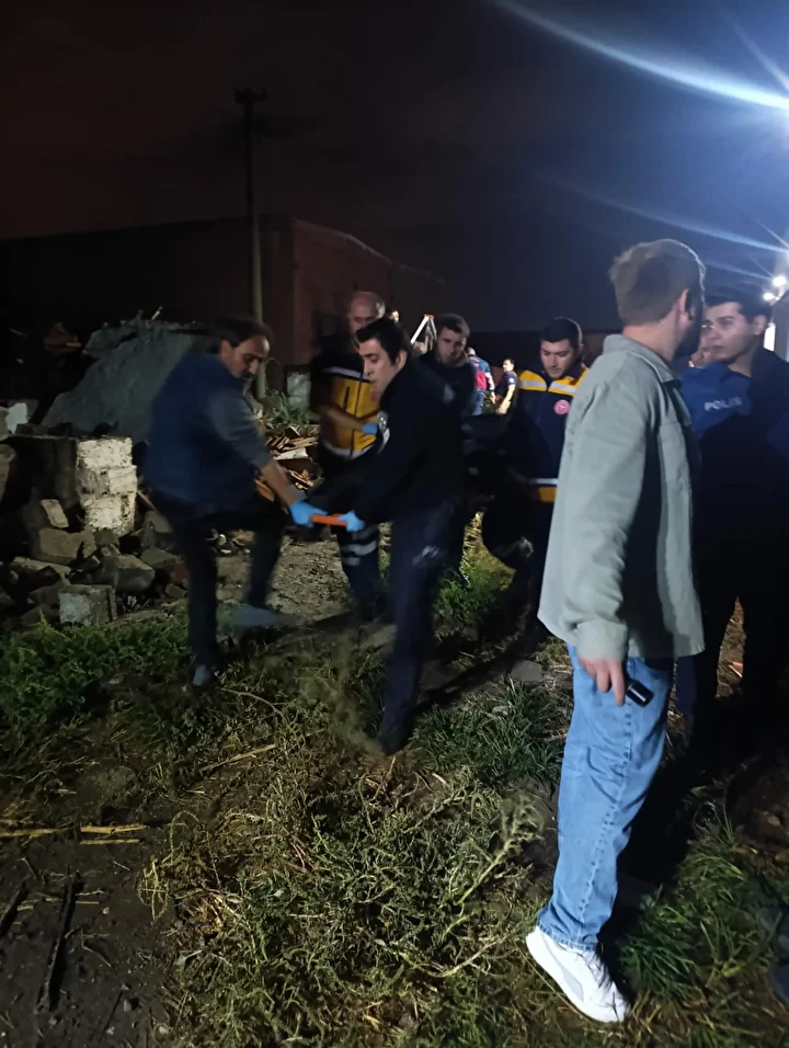 uc gundur kayip olarak araniyordu 30 metrelik kuyuda meyyit bulundu 2
