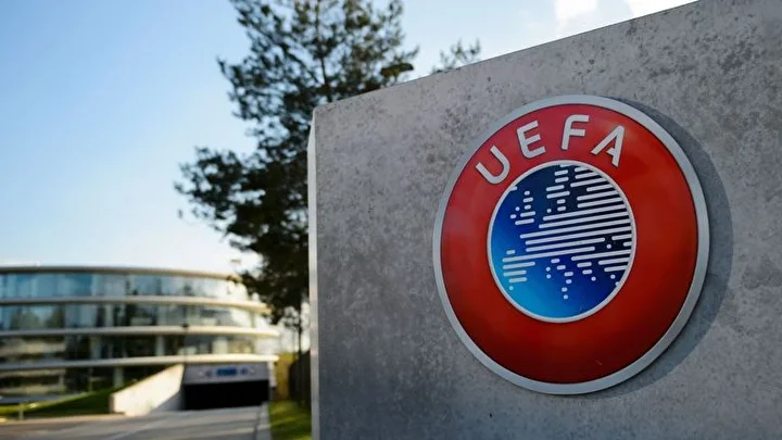 uefadan son dakika kural degisikligi galatasaray fenerbahce ve samsunsporu etkileyecek 2 D1kMYzbp