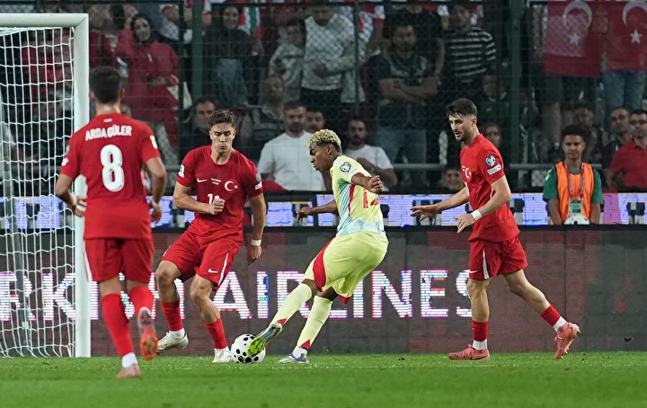 ulusal futbolcular ortasinda gerginlik toplumsal medyada takibi biraktilar 1 1WF77R46