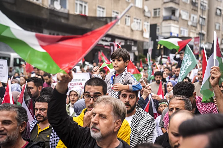 unlu oyuncular gazze icin ayakta butun gozler sumud filosunda 9 16dnXfFV
