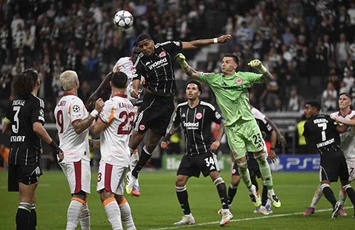 unlu yorumcu galatasarayli yildiza isyan etti atsaydin maci bitirecektin 7 MmKWUZGA