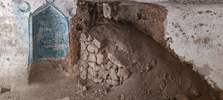 ustu cami alti kilise kayadan oyma tarihi yapi gorenleri hayran birakiyor 9 BgH2Ye38