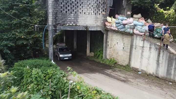 Üstü çay alım yeri altı yol: Çok enteresan bir yapı! 'Rizeli zekası' diyorlar 6 ustu cay alim yeri alti yol cok enteresan bir yapi rizeli zekasi diyorlar 5 FYfwZ5cG