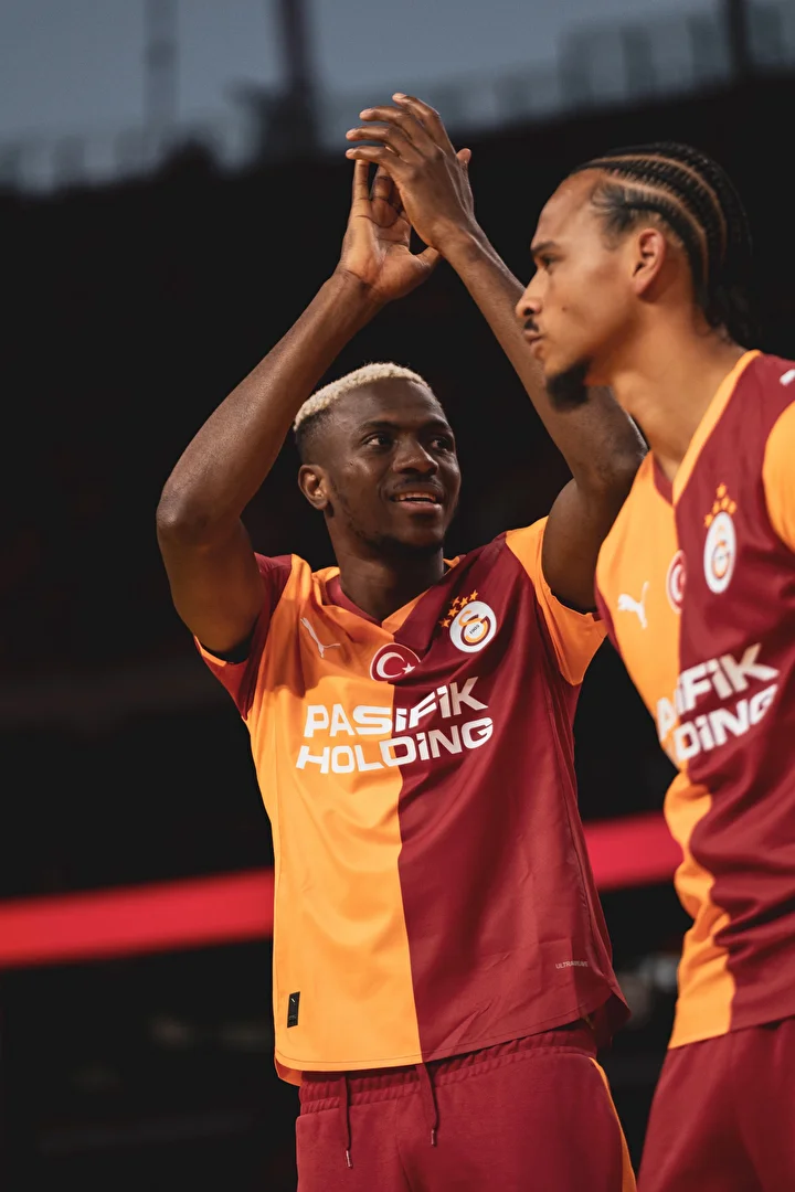 victor osimhene sok suclama sakatlik numarasi yapiyor 4 wvMZQP6X