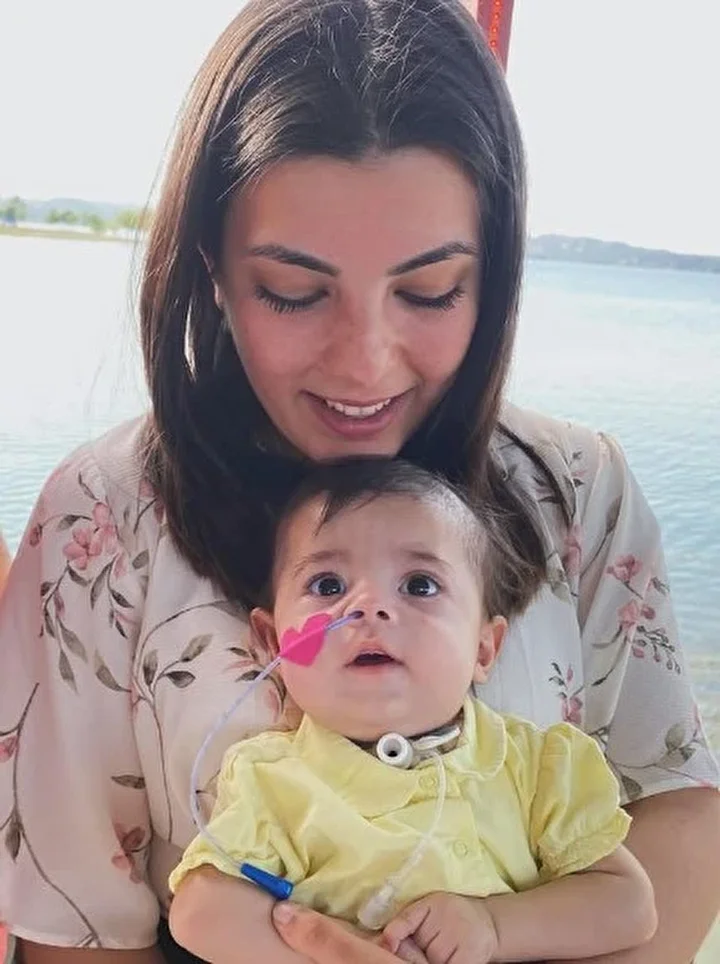 yasmine arizali teneffus aygiti takildigi tez edildi 7 ay komada kalip hayatini kaybetti 2 MmvcwB8C
