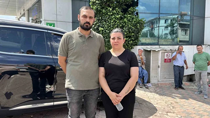 yasmine arizali teneffus aygiti takildigi tez edildi 7 ay komada kalip hayatini kaybetti 3