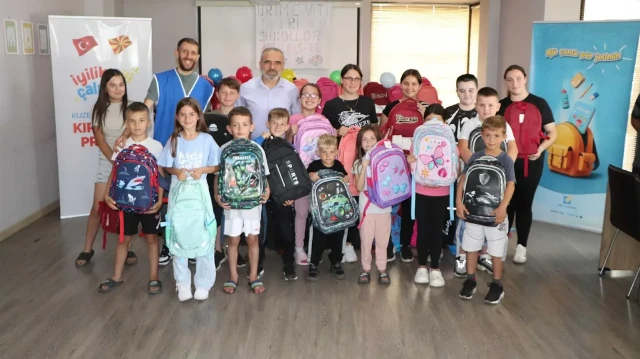 yetim vakfi 29 ulkede 20 bine yakin cocuga kirtasiye dayanagi ulastirdi 2rpyibN2.webp