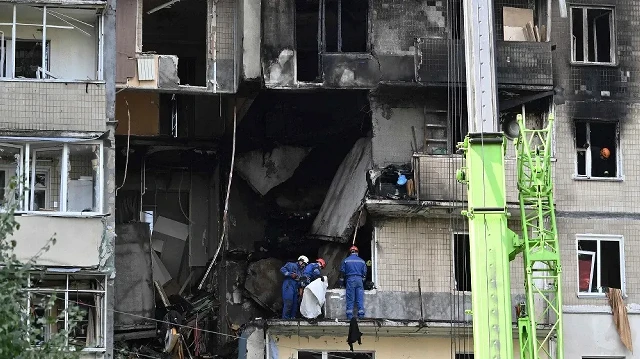 yildiz futbolcuya buyuk sok konutu bombalandi OsvYE1yM.webp