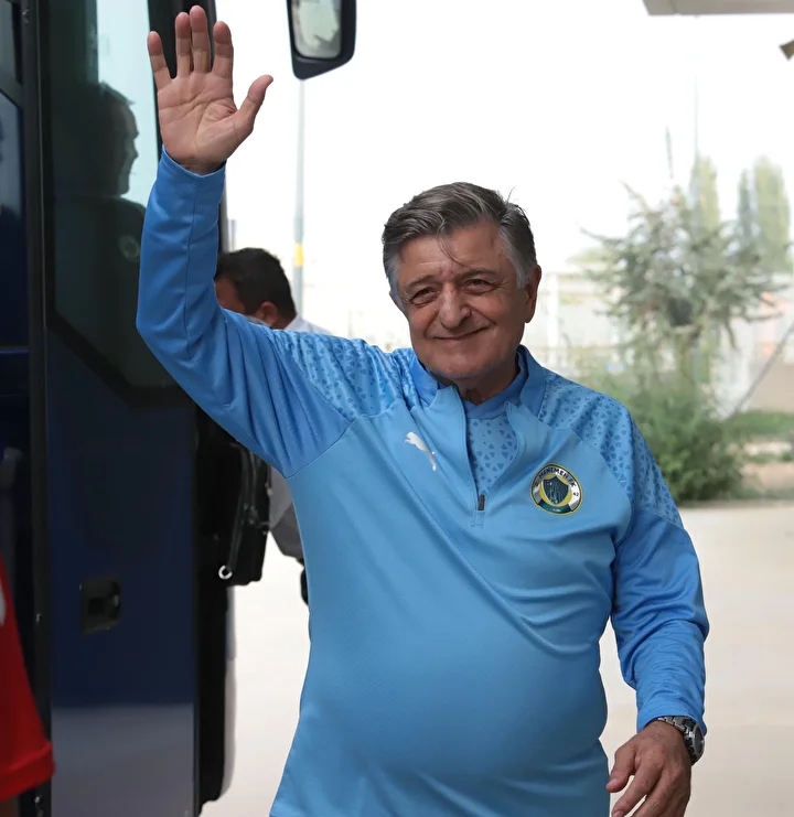 yilmaz vuralin yeni ekibi asik r oldu 1 CONCP1ls