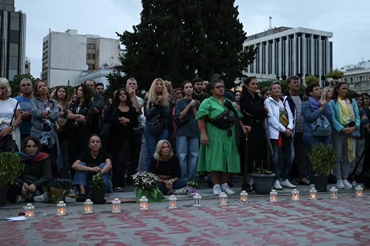 Yunanistan'da 2 yıl evvel yaşanan tren kazasının sorumlularının bulunması için aksiyon yapıldı 12 yunanistanda 2 yil evvel yasanan tren kazasinin sorumlularinin bulunmasi icin aksiyon yapildi 11 Vk7cvsiq