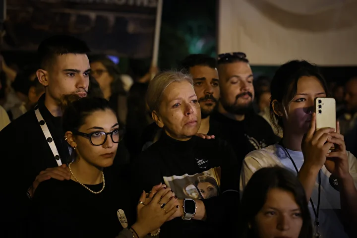 Yunanistan'da 2 yıl evvel yaşanan tren kazasının sorumlularının bulunması için aksiyon yapıldı 8 yunanistanda 2 yil evvel yasanan tren kazasinin sorumlularinin bulunmasi icin aksiyon yapildi 7 btNNDTfS