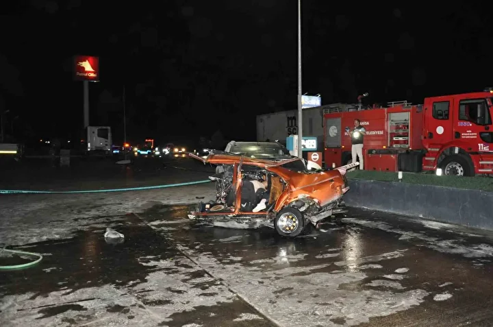 Yürek burkan veda: Manisa'daki müthiş kazada anne, baba ve 6 yaşındaki oğulları hayatını kaybetti 1 yurek burkan veda manisadaki muthis kazada anne baba ve 6 yasindaki ogullari hayatini kaybetti rByjhby6