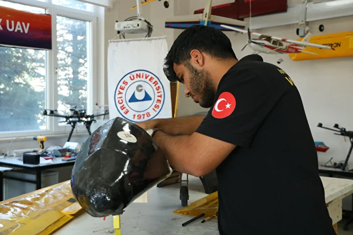 19 ulkeden 81 kadro katildi universiteli gencler erciyes ile amerikada yaristi 11 fBDLUzCK