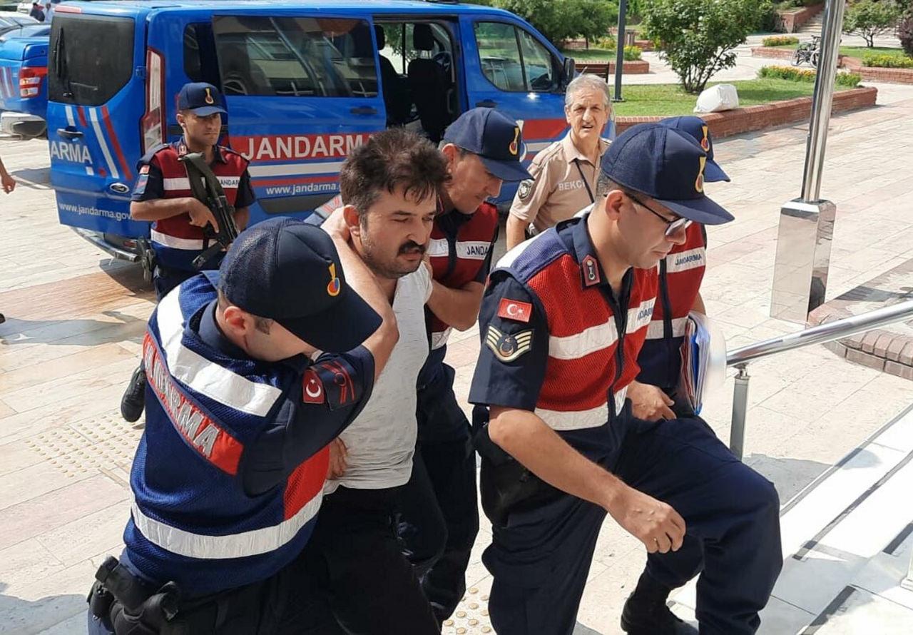 2 aylık eşini öldüren sanıktan skandal paylaşım: Hastaneden tahliye edildi 2 2 aylik esini olduren saniktan skandal paylasim hastaneden tahliye edildi 1 vIzlrNdL