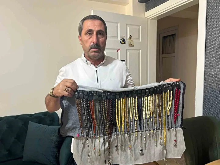 35 yillik tespih koleksiyonunu gazze icin satisa cikardi 4 ym1mih4E