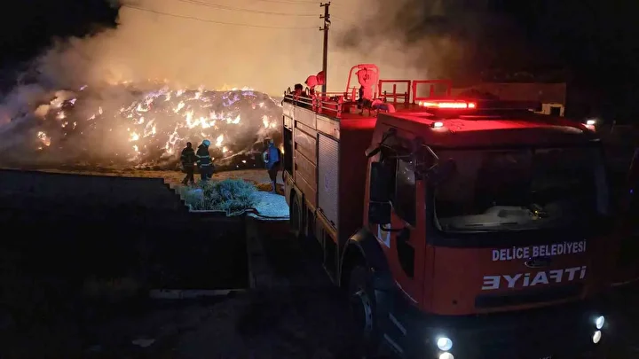 650 ton saman balyasi kundaklandi yaklasik maddi ziyan 2 milyon lira 3 wQzOlHQQ
