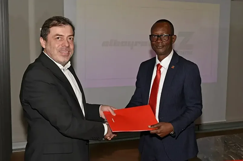 Albayrak Kümesi Afrika’nın en büyük bankalarından Zenith Bank ile proje finansman kredisi mukavelesi imzaladı 3 albayrak kumesi afrikanin en buyuk bankalarindan zenith bank ile proje finansman kredisi mukavelesi imzaladi dS8VnzMI