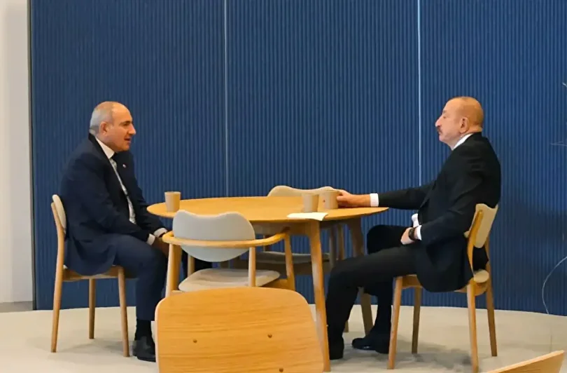 Aliyev ve Paşinyan Kopenhag'da buluştu: Washington Bildirgesi görüşüldü 1 aliyev ve pasinyan kopenhagda bulustu washington bildirgesi gorusuldu 0 BbXUGMGG