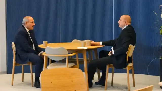 Aliyev ve Paşinyan Kopenhag’da buluştu: Washington Bildirgesi görüşüldü aliyev ve pasinyan kopenhagda bulustu washington bildirgesi gorusuldu Qg2ypnGS.webp