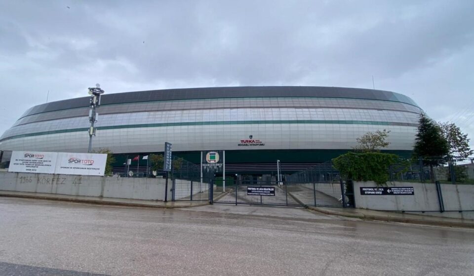 arac muayene istasyonu super lig grubuna sponsor oldu stadyum ismi degisti nOjxRCQ1.jpg