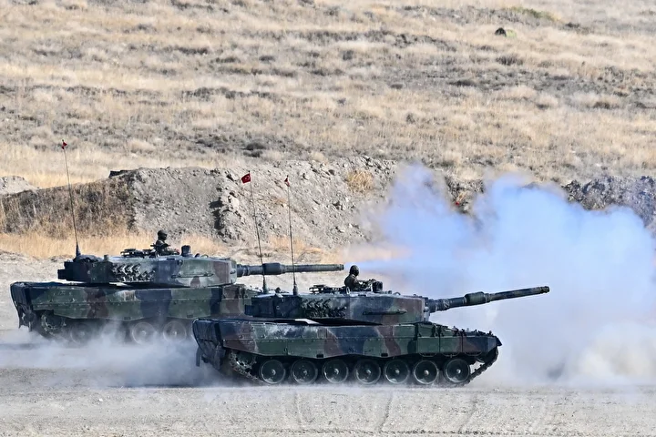 'Ateş Özgür'de maksatlar tam isabetle vuruldu: TSK envanterine katılan yeni ögeler birinci kere alanda 33 ates ozgurde maksatlar tam isabetle vuruldu tsk envanterine katilan yeni ogeler birinci kere alanda