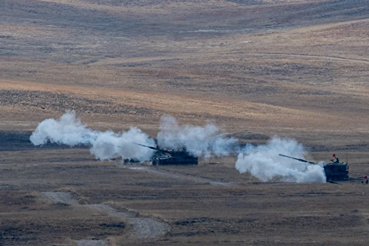'Ateş Özgür'de maksatlar tam isabetle vuruldu: TSK envanterine katılan yeni ögeler birinci kere alanda 11 ates ozgurde maksatlar tam isabetle vuruldu tsk envanterine katilan yeni ogeler birinci kere alanda jFvvnFmj