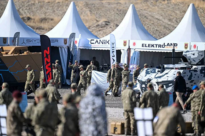'Ateş Özgür'de maksatlar tam isabetle vuruldu: TSK envanterine katılan yeni ögeler birinci kere alanda 54 ates ozgurde maksatlar tam isabetle vuruldu tsk envanterine katilan yeni ogeler birinci kere alanda mIlB5UO3