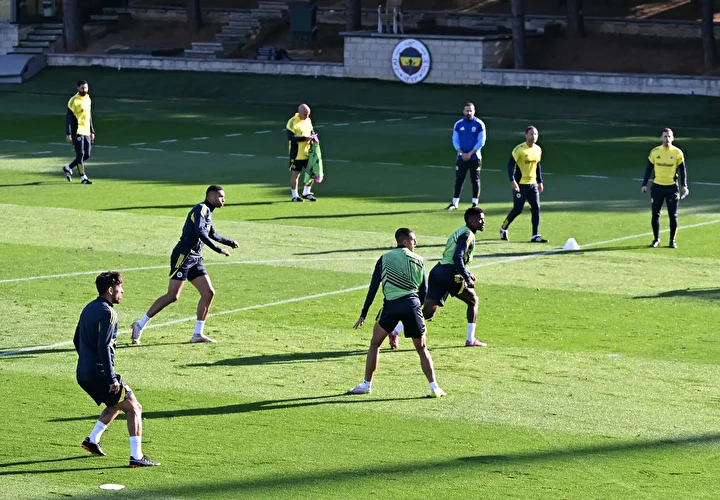 Avrupa Ligi’nde kritik imtihan: Fenerbahçe-Nice maçı hangi kanalda, saat kaçta? Maç şifresiz kanalda mı? Yayın bilgileri aşikâr oldu 11 avrupa liginde kritik imtihan fenerbahce nice maci hangi kanalda saat kacta mac sifresiz kanalda mi 4Oqa2bK7