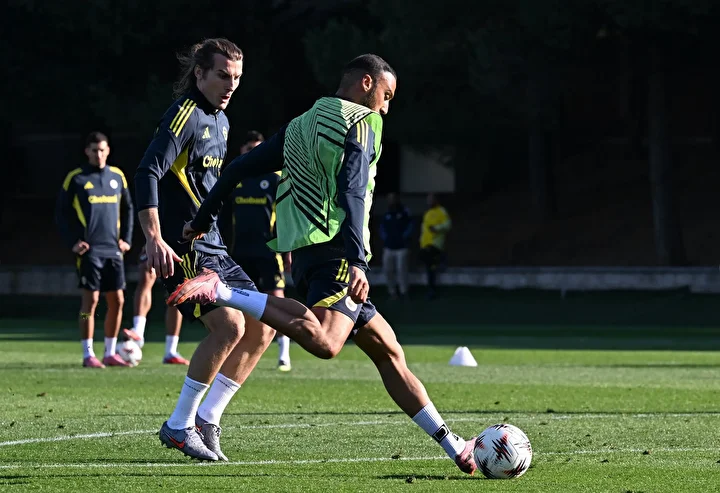 Avrupa Ligi’nde kritik imtihan: Fenerbahçe-Nice maçı hangi kanalda, saat kaçta? Maç şifresiz kanalda mı? Yayın bilgileri aşikâr oldu 3 avrupa liginde kritik imtihan fenerbahce nice maci hangi kanalda saat kacta mac sifresiz kanalda mi N2p5bXOE