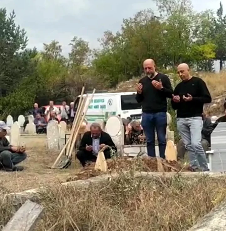 babalari vefat edince gercek ortaya cikti hayatlarinin sokunu yasadilar 0 s3XYeVFE